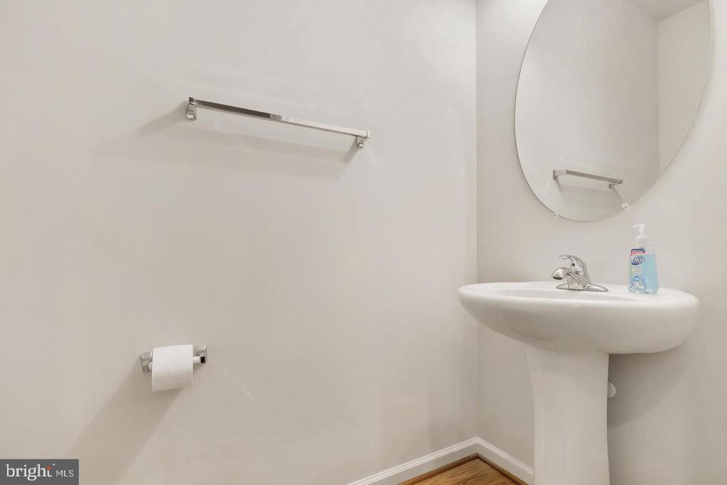 205 WOODSTREAM CIRCLE 2984