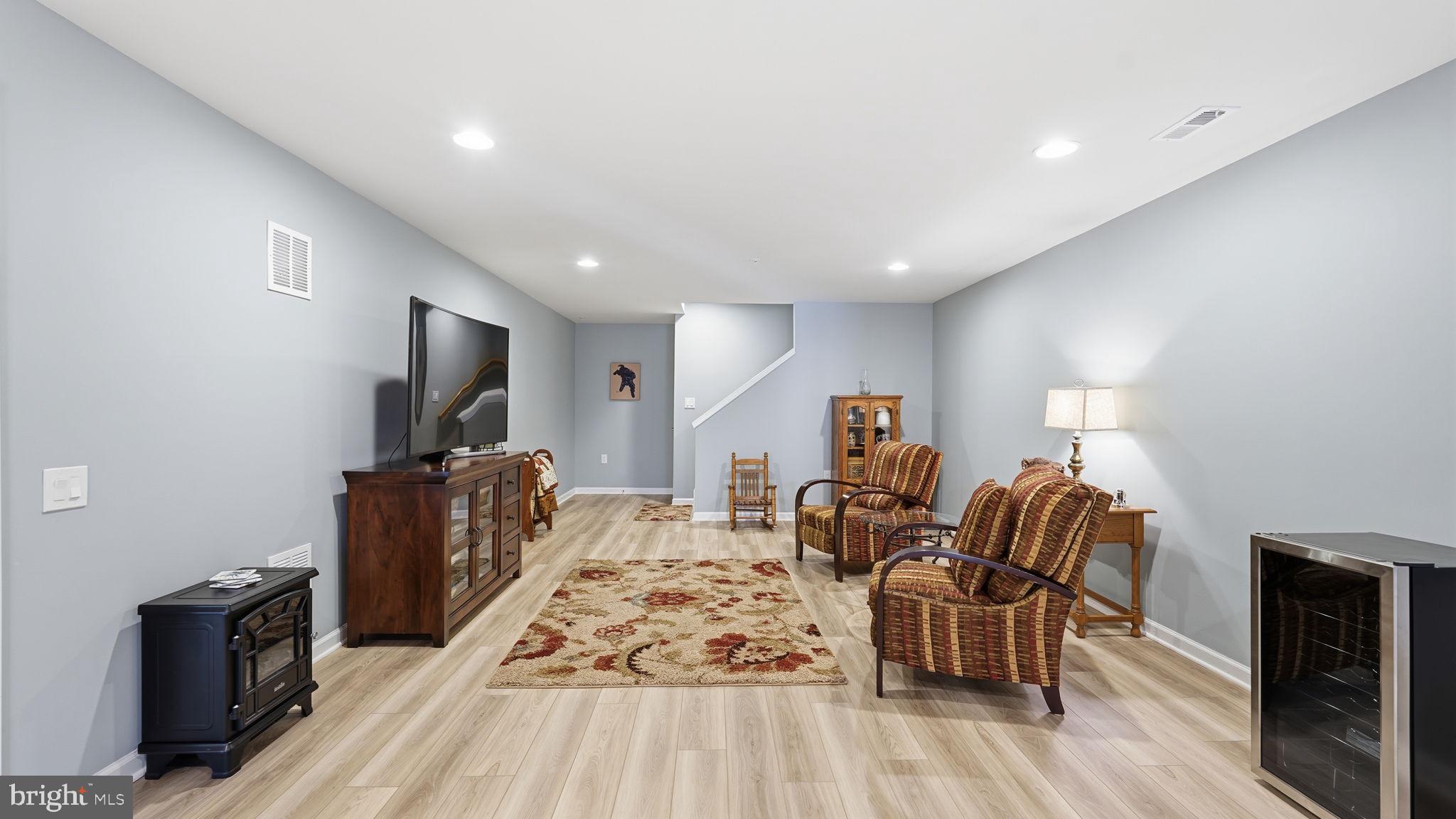 7 NAUSET WAY
