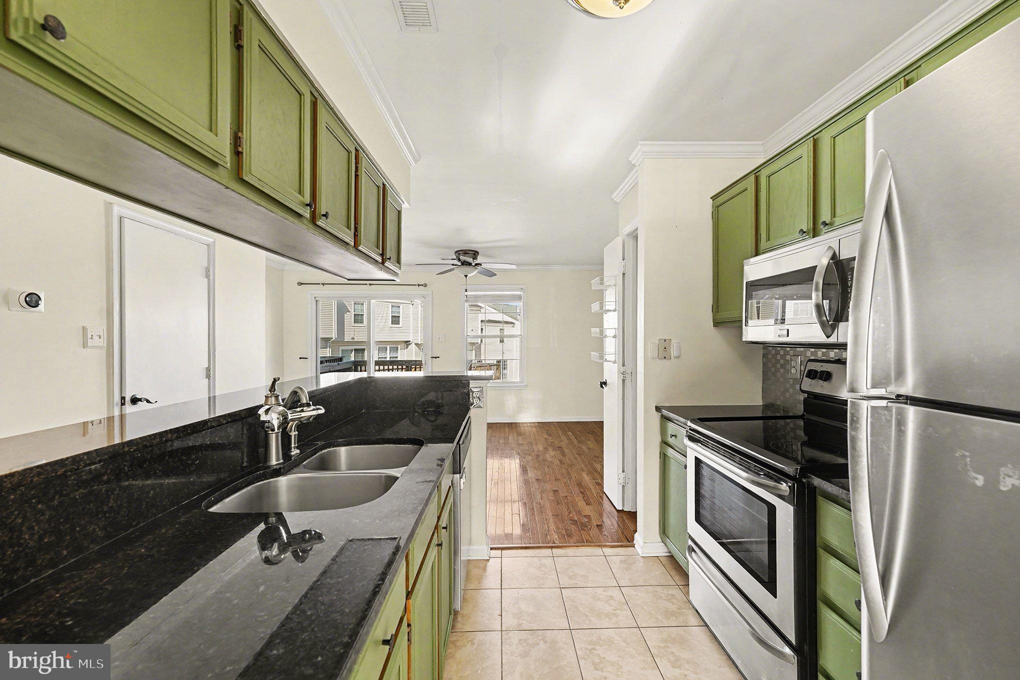 103 PICADILLY LANE 94