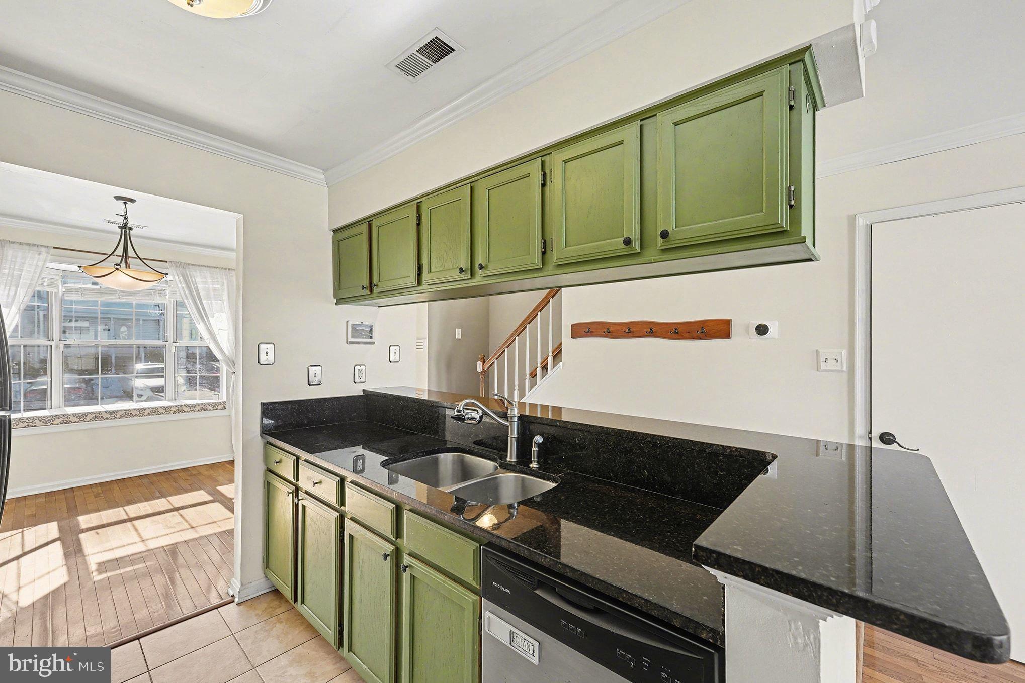 103 PICADILLY LANE 94