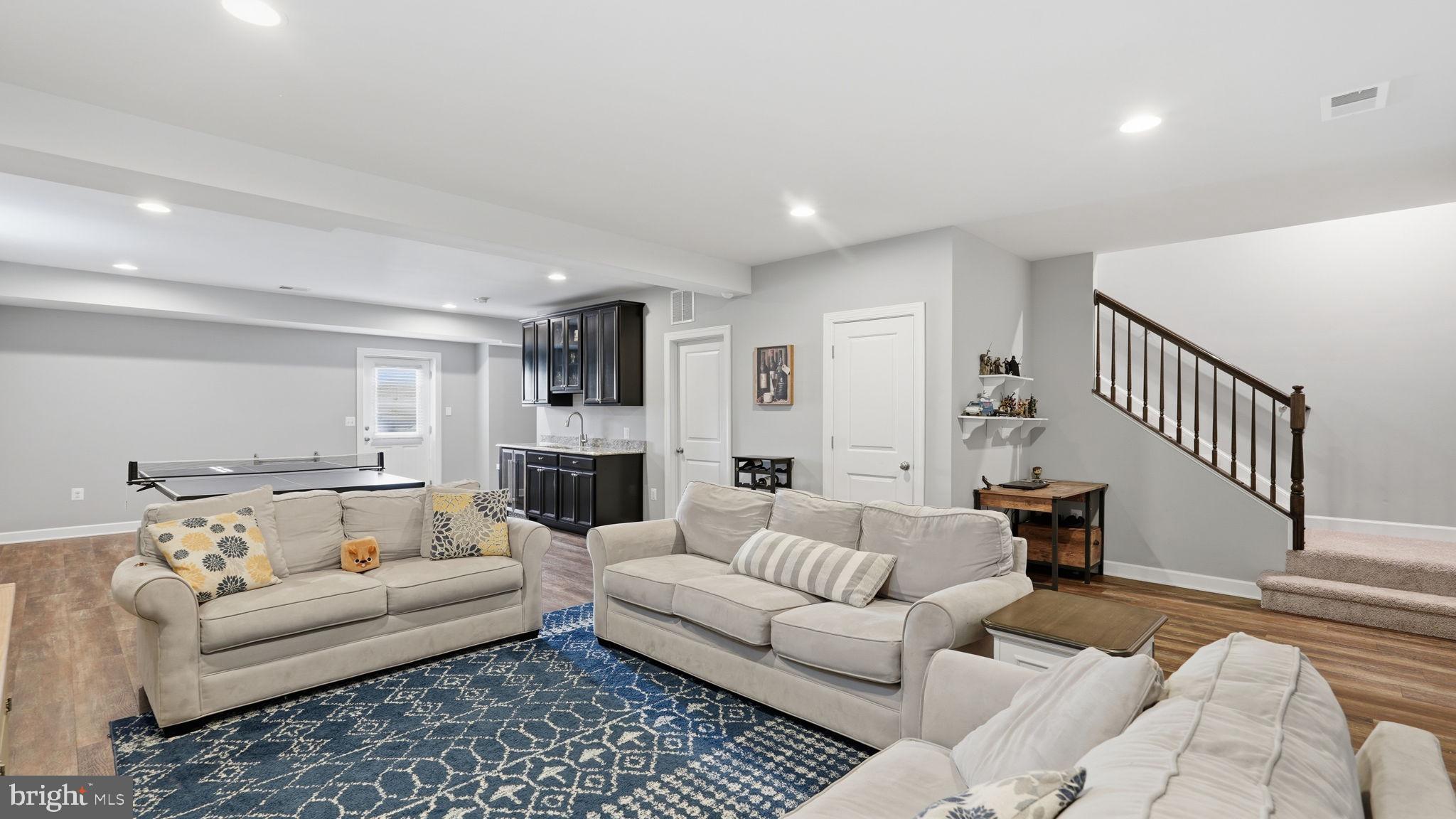 424 DAYLILY LANE