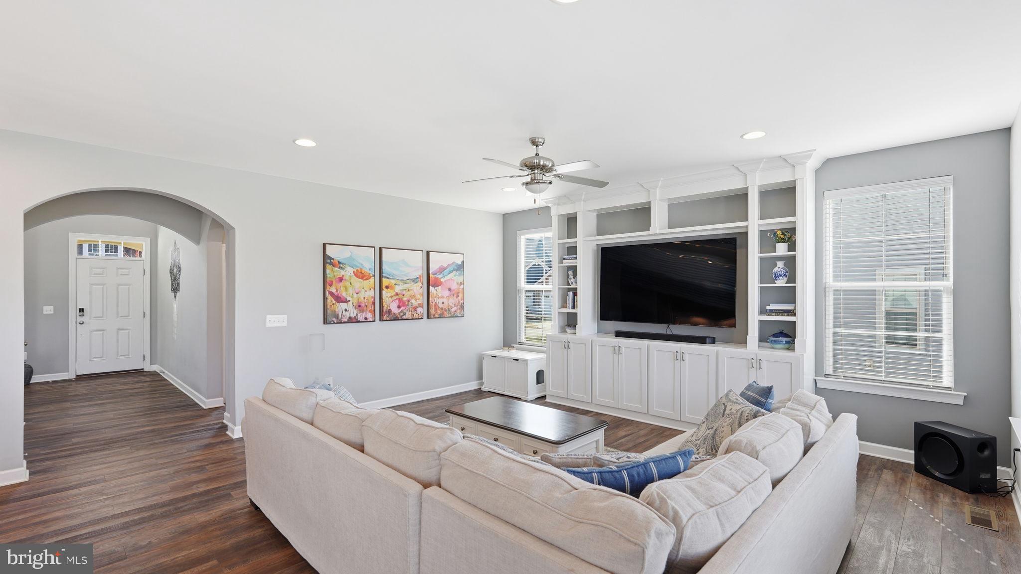 424 DAYLILY LANE