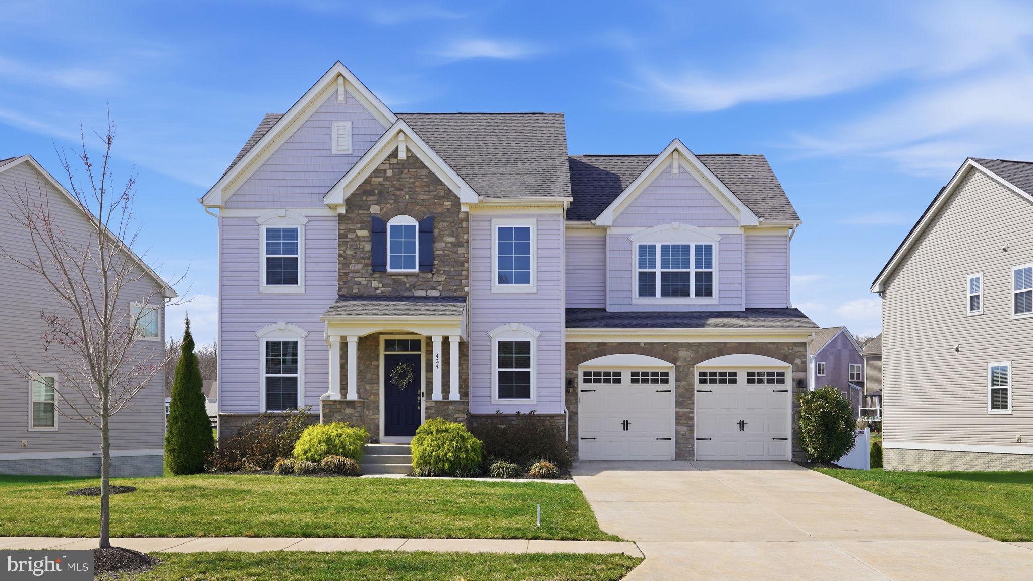 424 DAYLILY LANE
