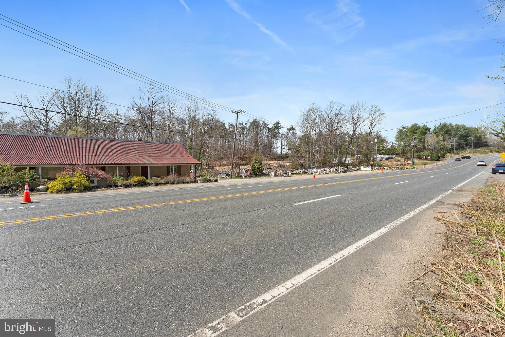 3361 RICHMOND HIGHWAY