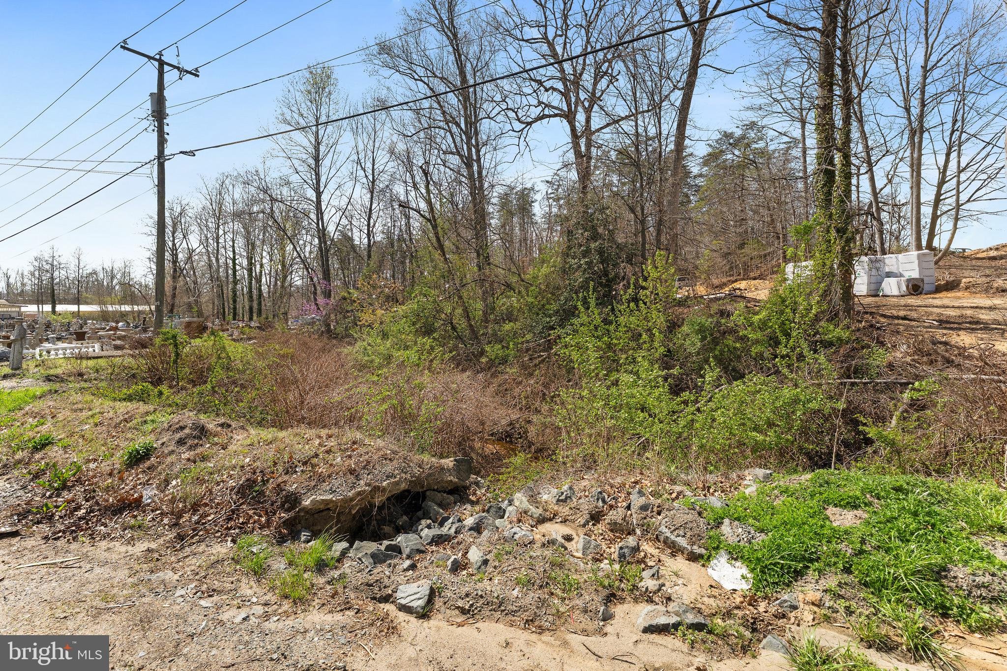 3361 RICHMOND HIGHWAY