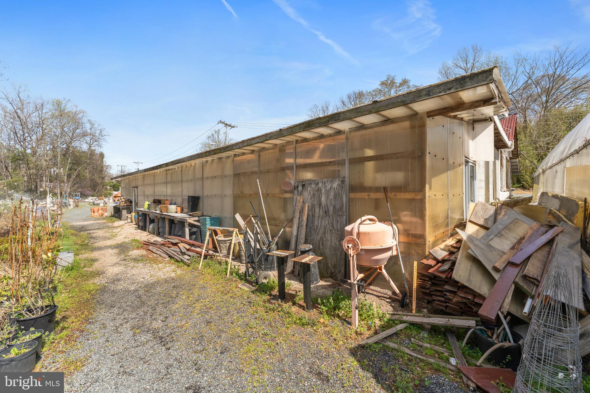 3361 RICHMOND HIGHWAY