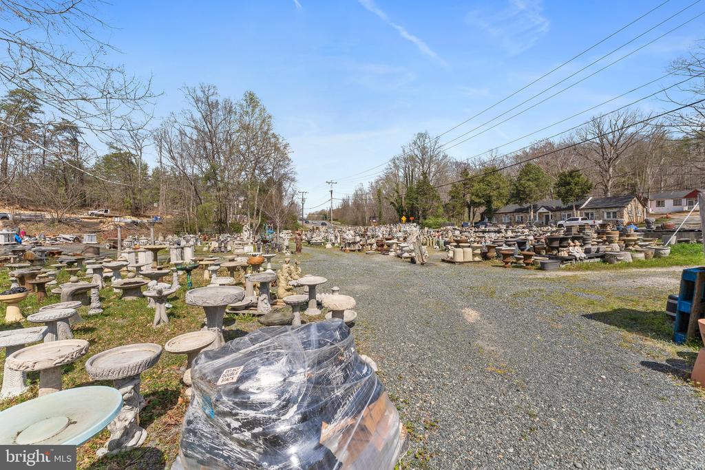 3361 RICHMOND HIGHWAY
