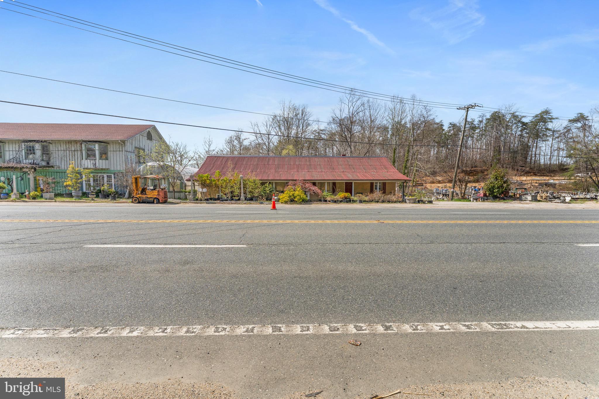 3361 RICHMOND HIGHWAY