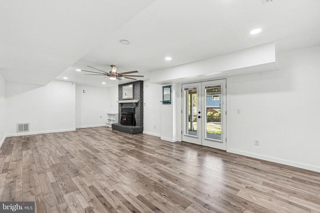 1014 BLACKBEARD DRIVE