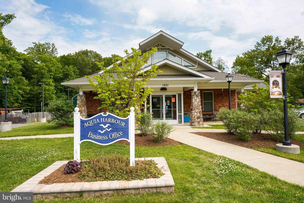 1014 BLACKBEARD DRIVE