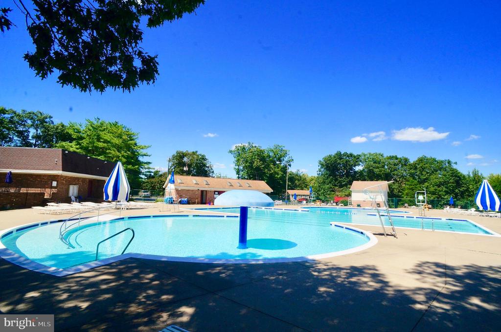 1014 BLACKBEARD DRIVE