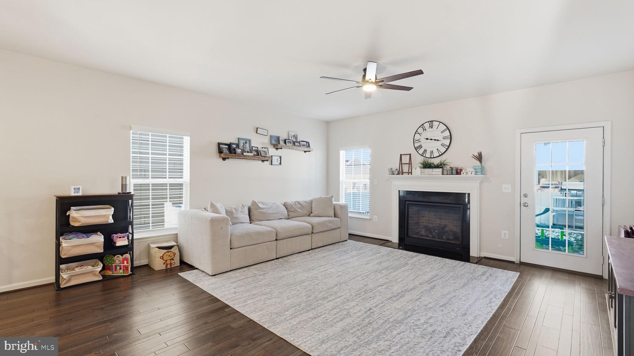 1050 CORIANDER LANE