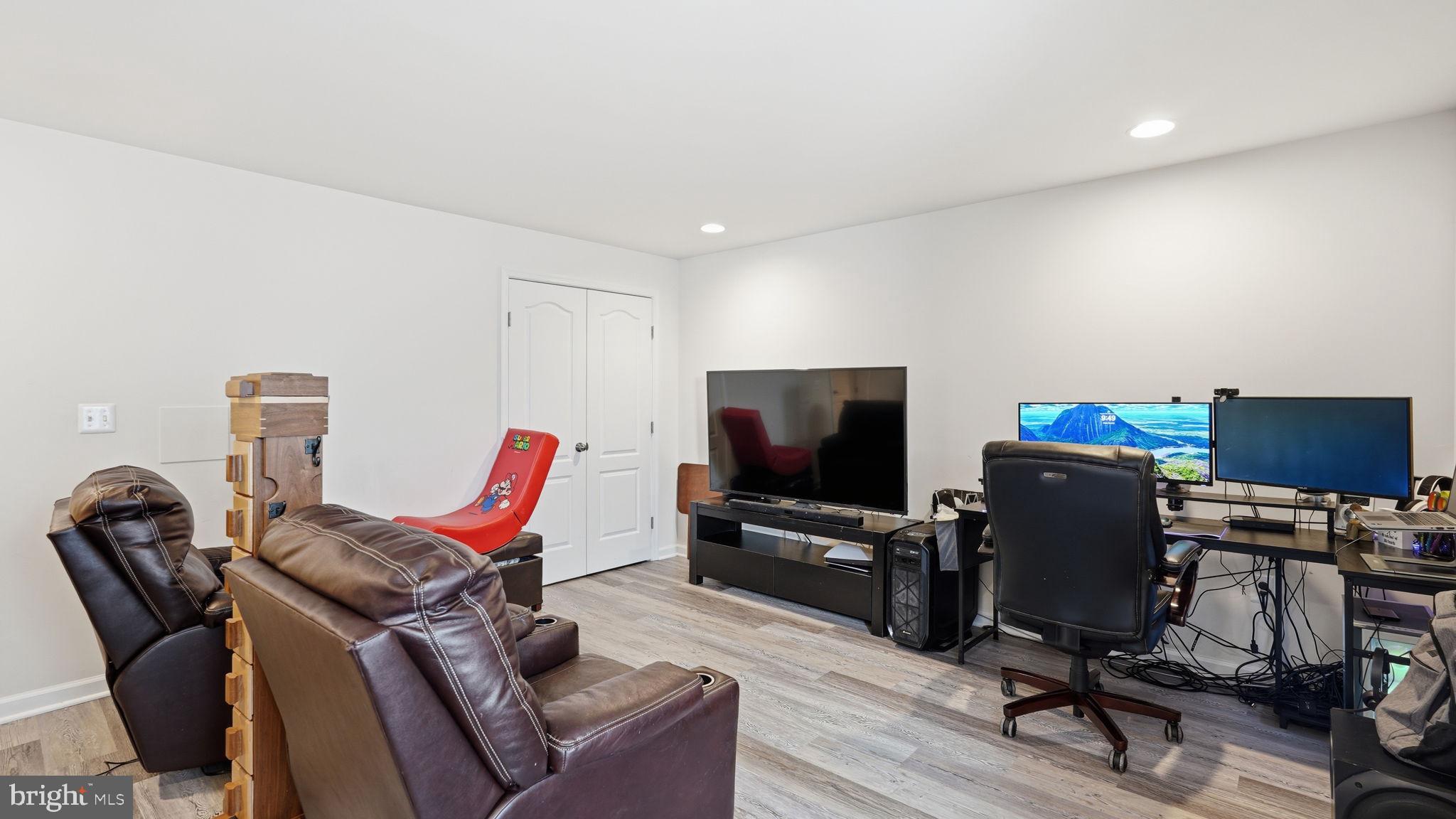1050 CORIANDER LANE