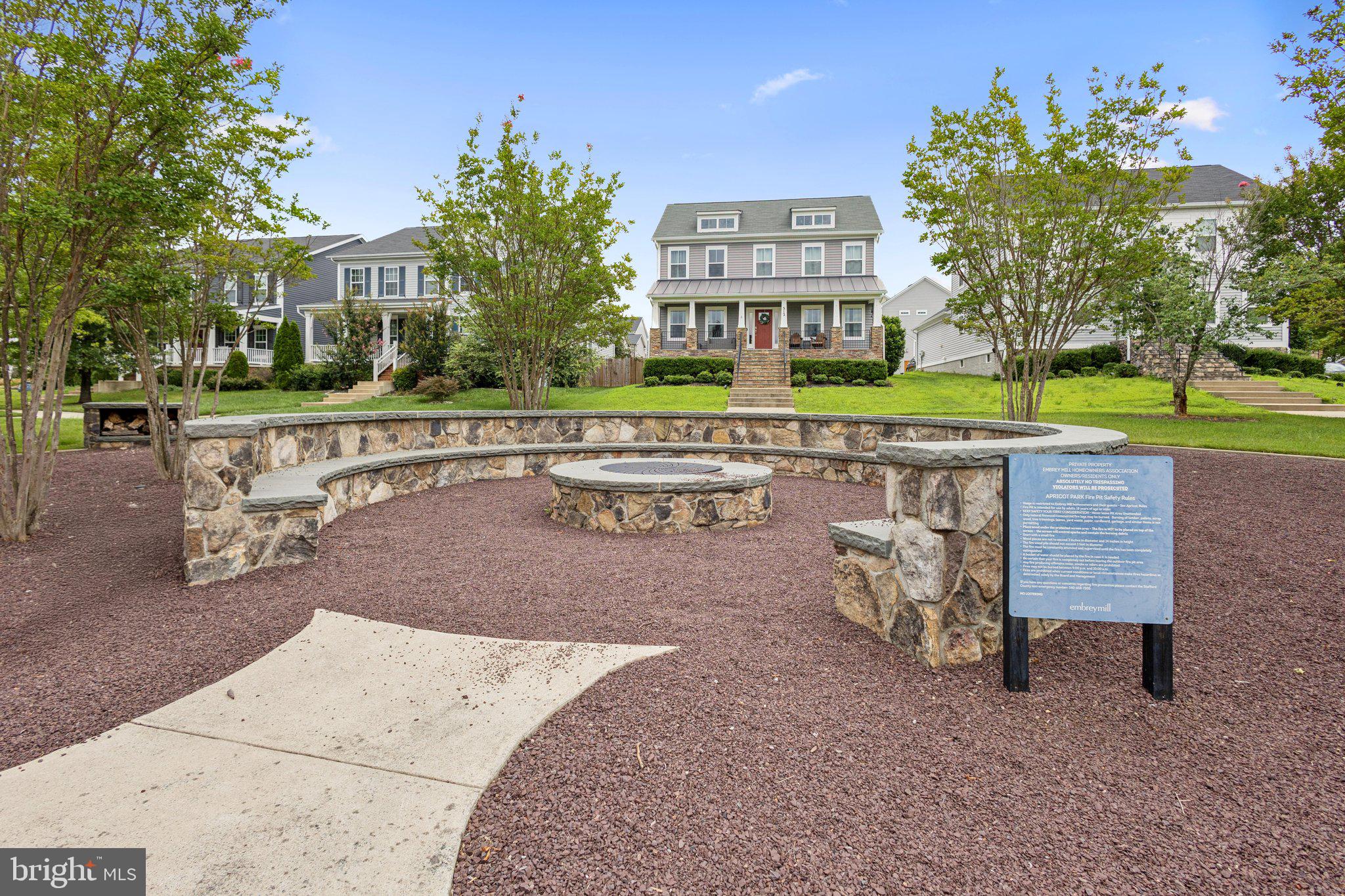 355 PEPPERIDGE DRIVE