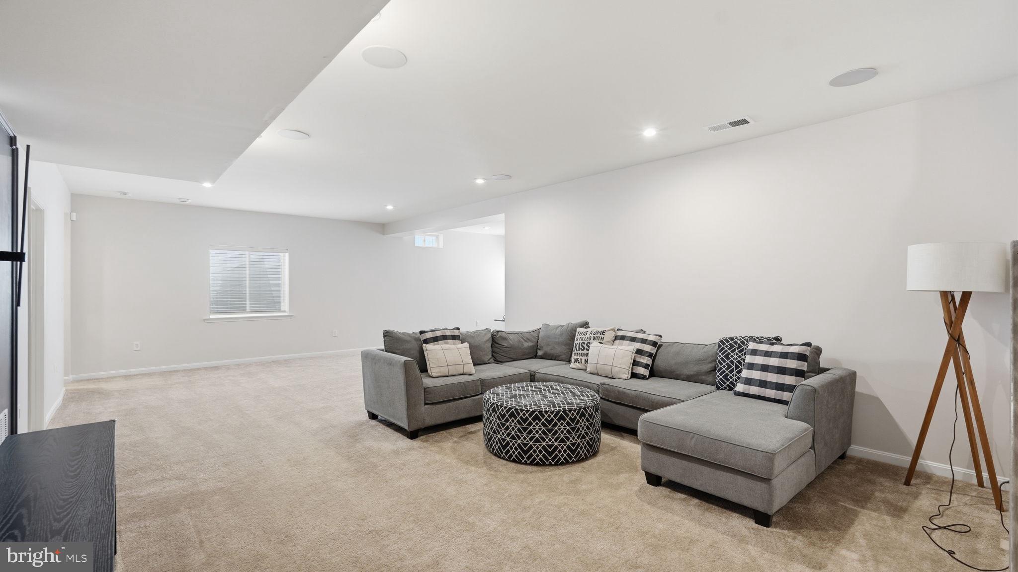 355 PEPPERIDGE DRIVE