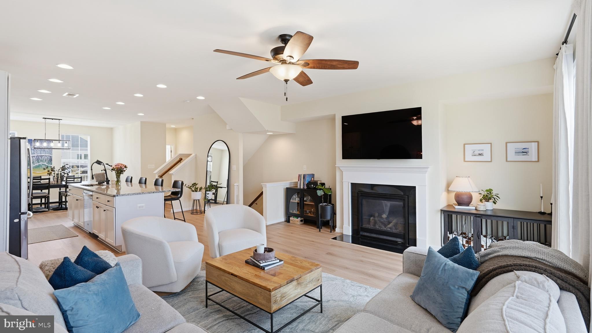 438 BOXELDER DRIVE 103
