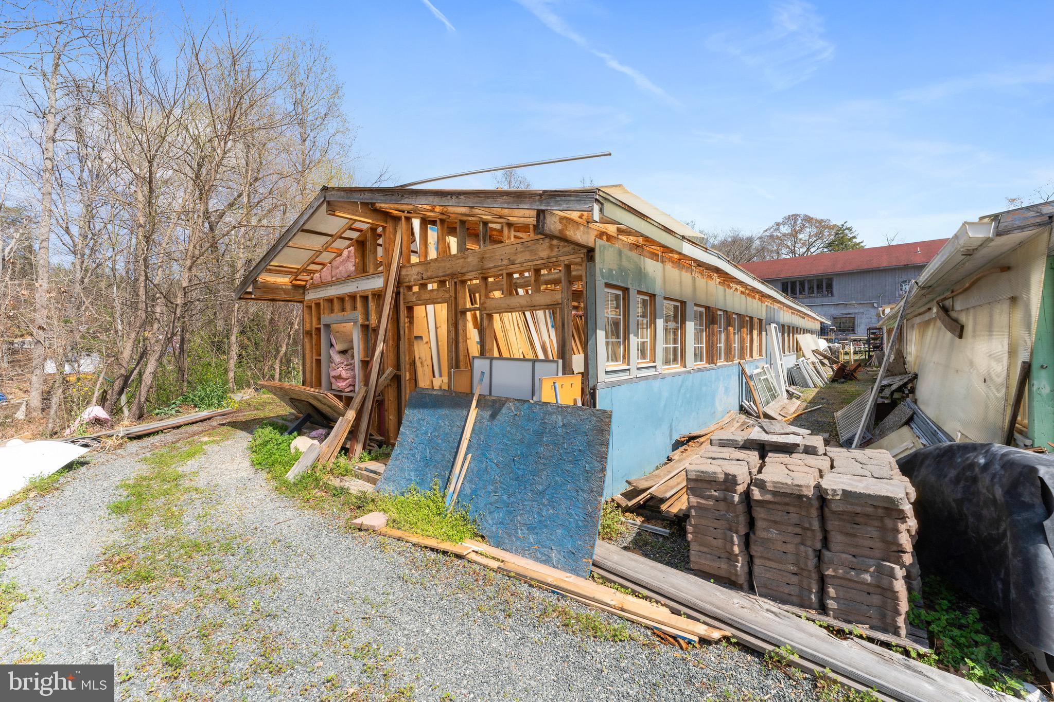 3357 RICHMOND HIGHWAY