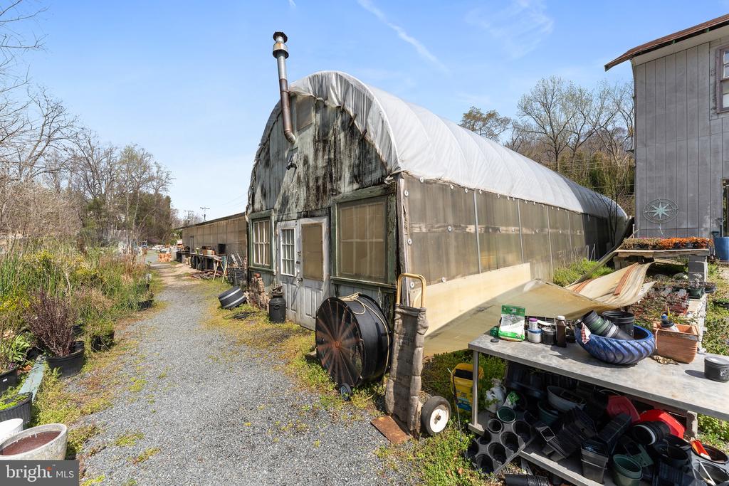 3357 RICHMOND HIGHWAY