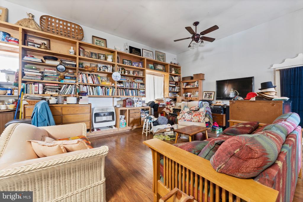 3357 RICHMOND HIGHWAY