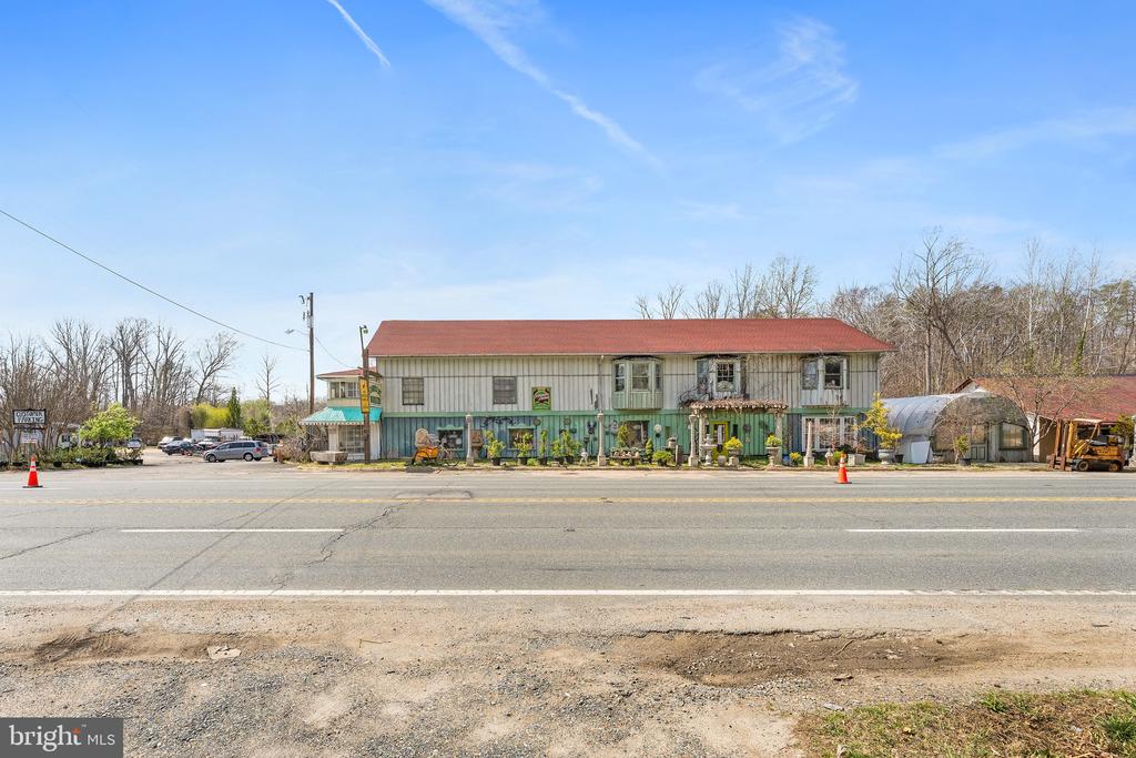 3357 RICHMOND HIGHWAY