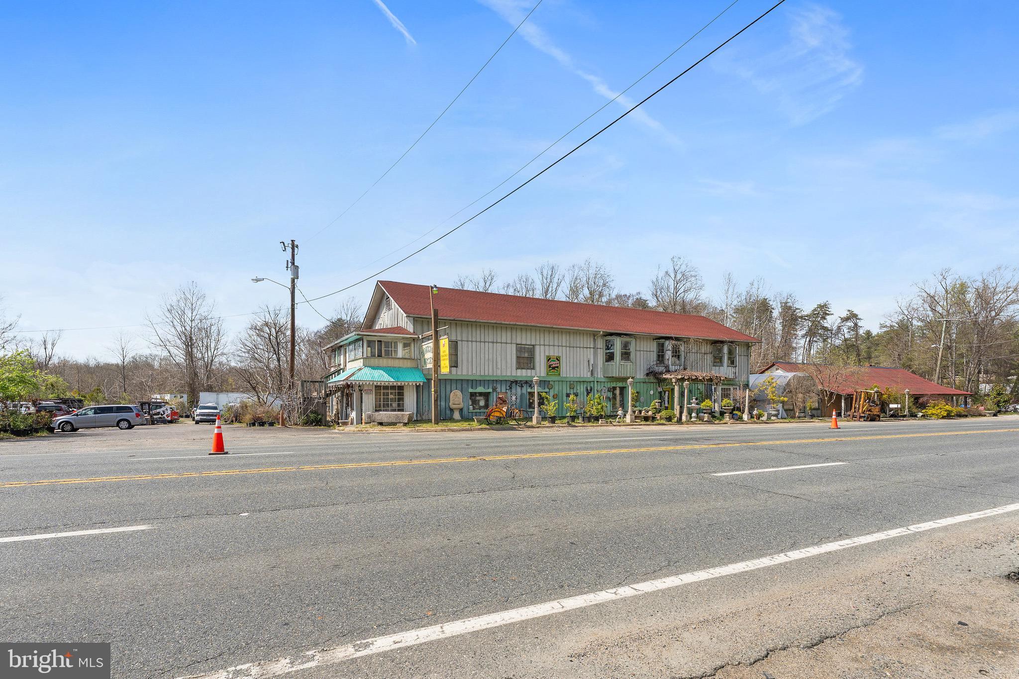 3357 RICHMOND HIGHWAY