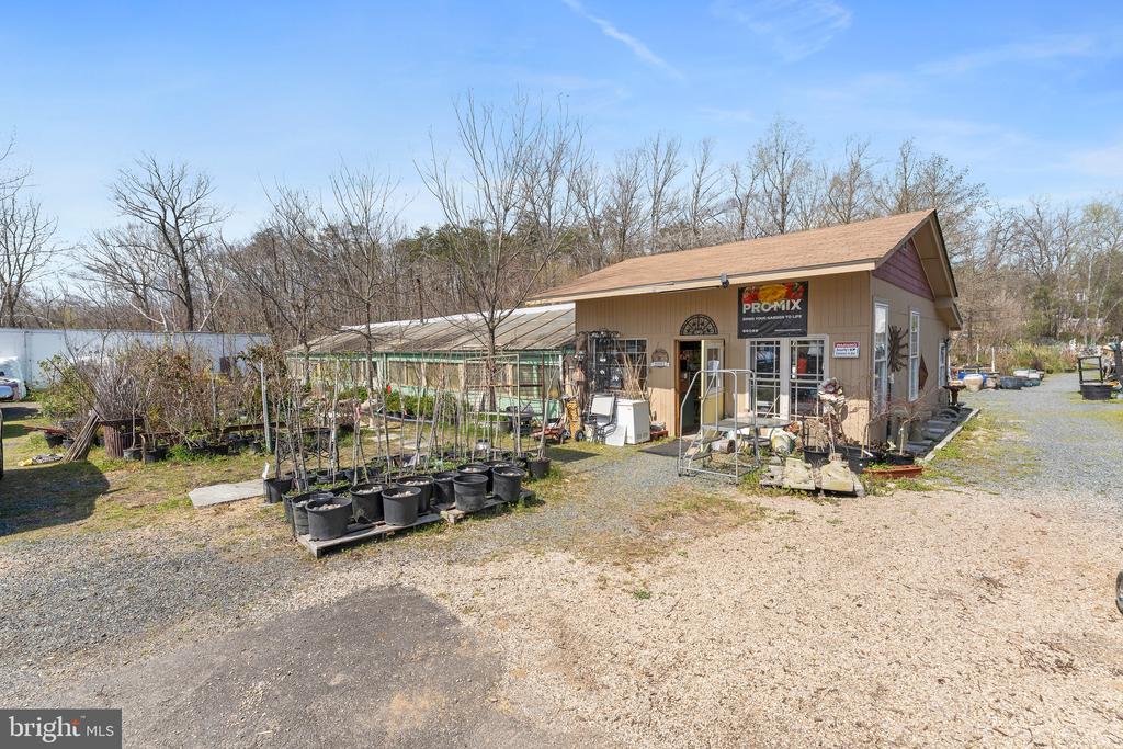 3357 RICHMOND HIGHWAY