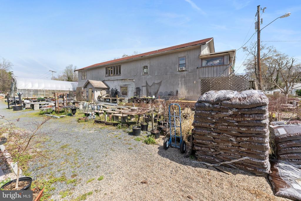 3357 RICHMOND HIGHWAY