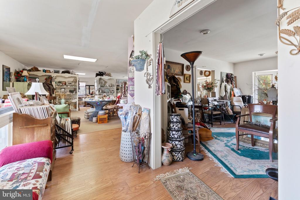 3357 RICHMOND HIGHWAY