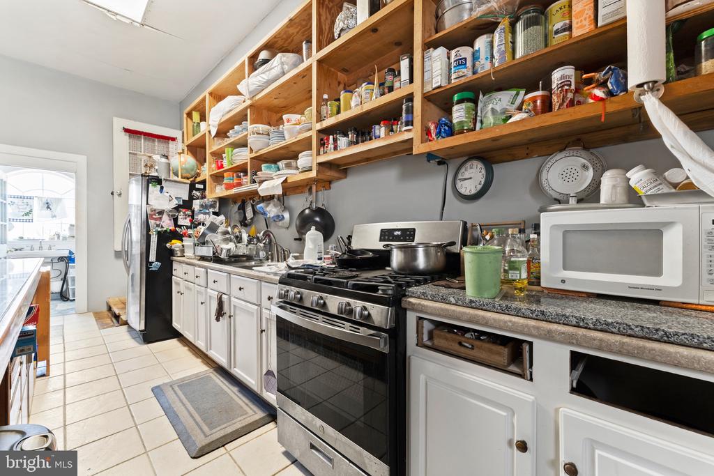 3357 RICHMOND HIGHWAY