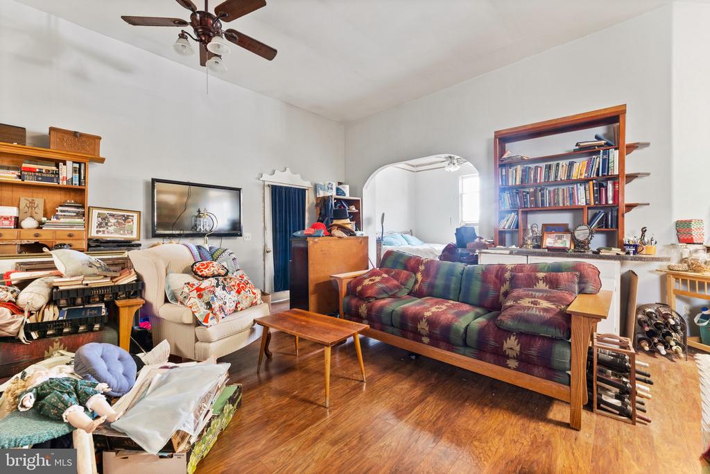 3357 RICHMOND HIGHWAY