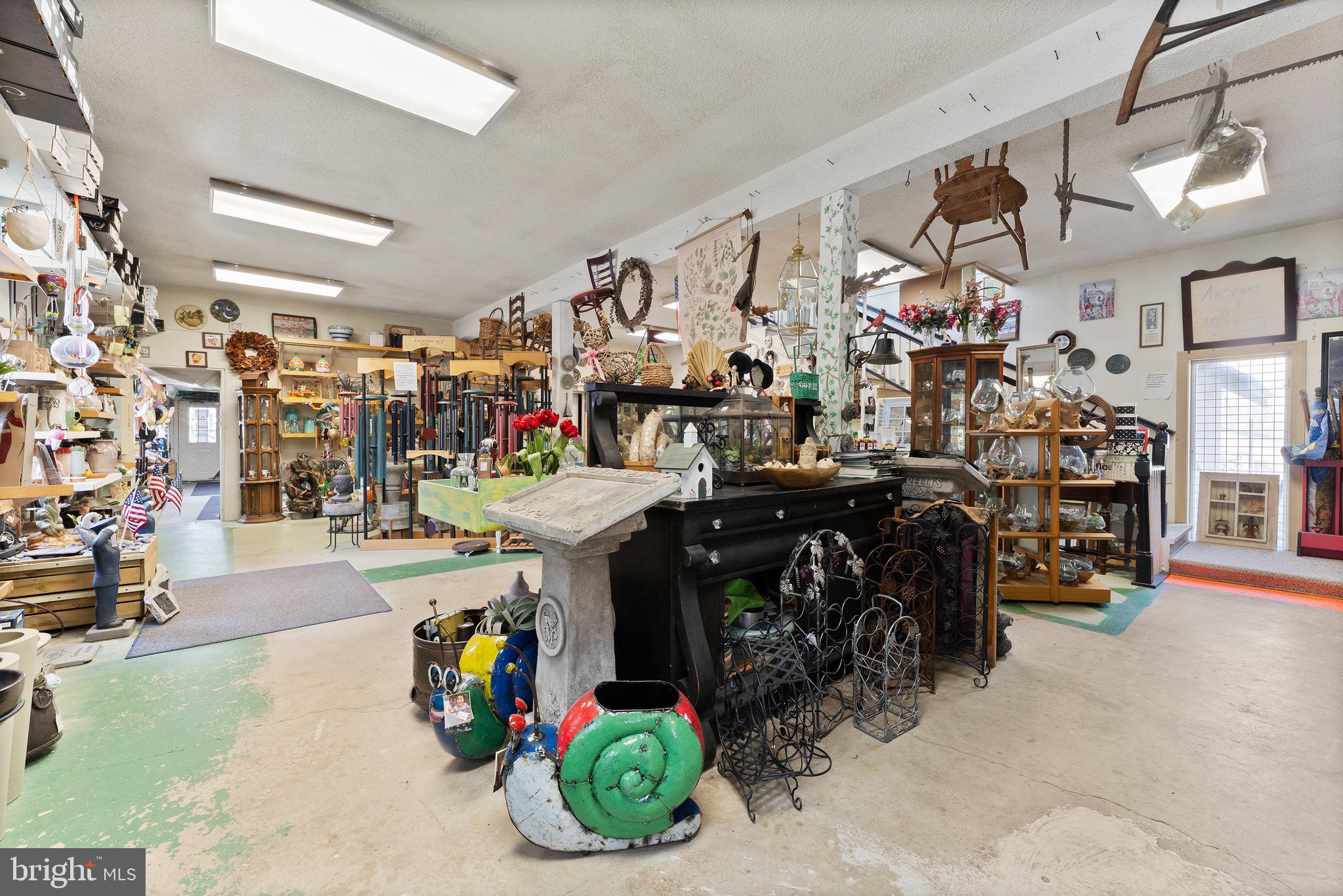 3357 RICHMOND HIGHWAY