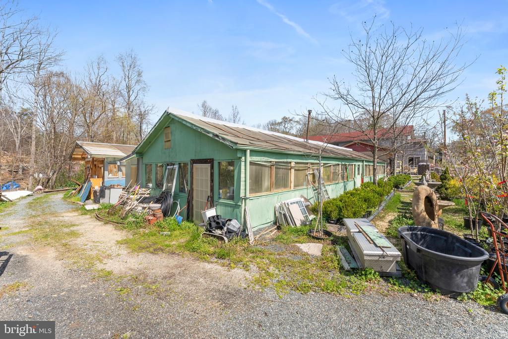 3357 RICHMOND HIGHWAY