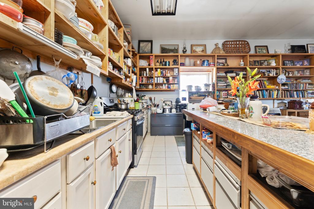 3357 RICHMOND HIGHWAY