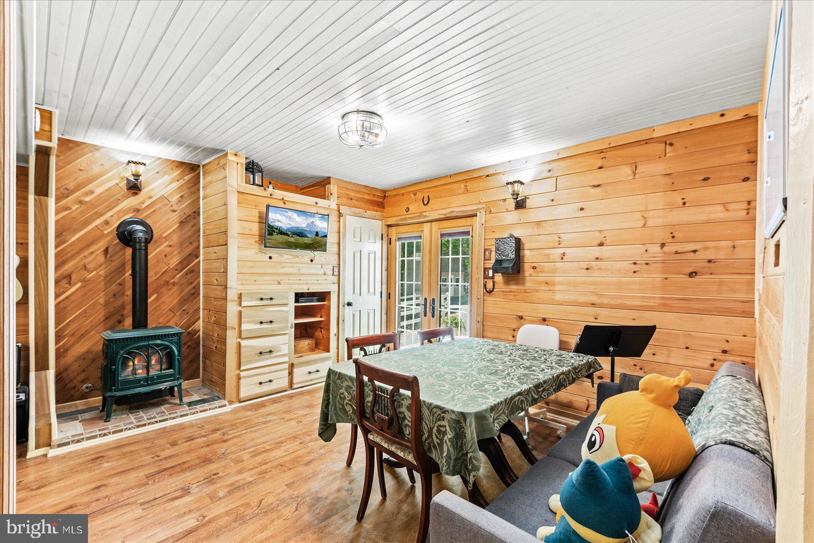 115 SOUTHERN VIEW DRIVE