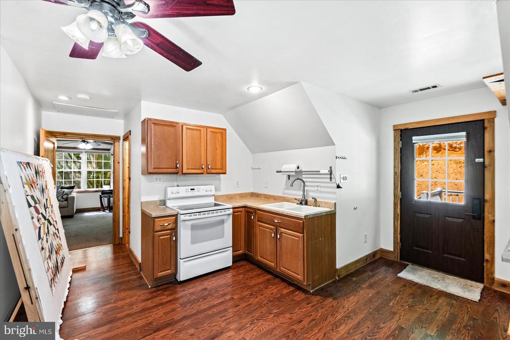 115 SOUTHERN VIEW DRIVE