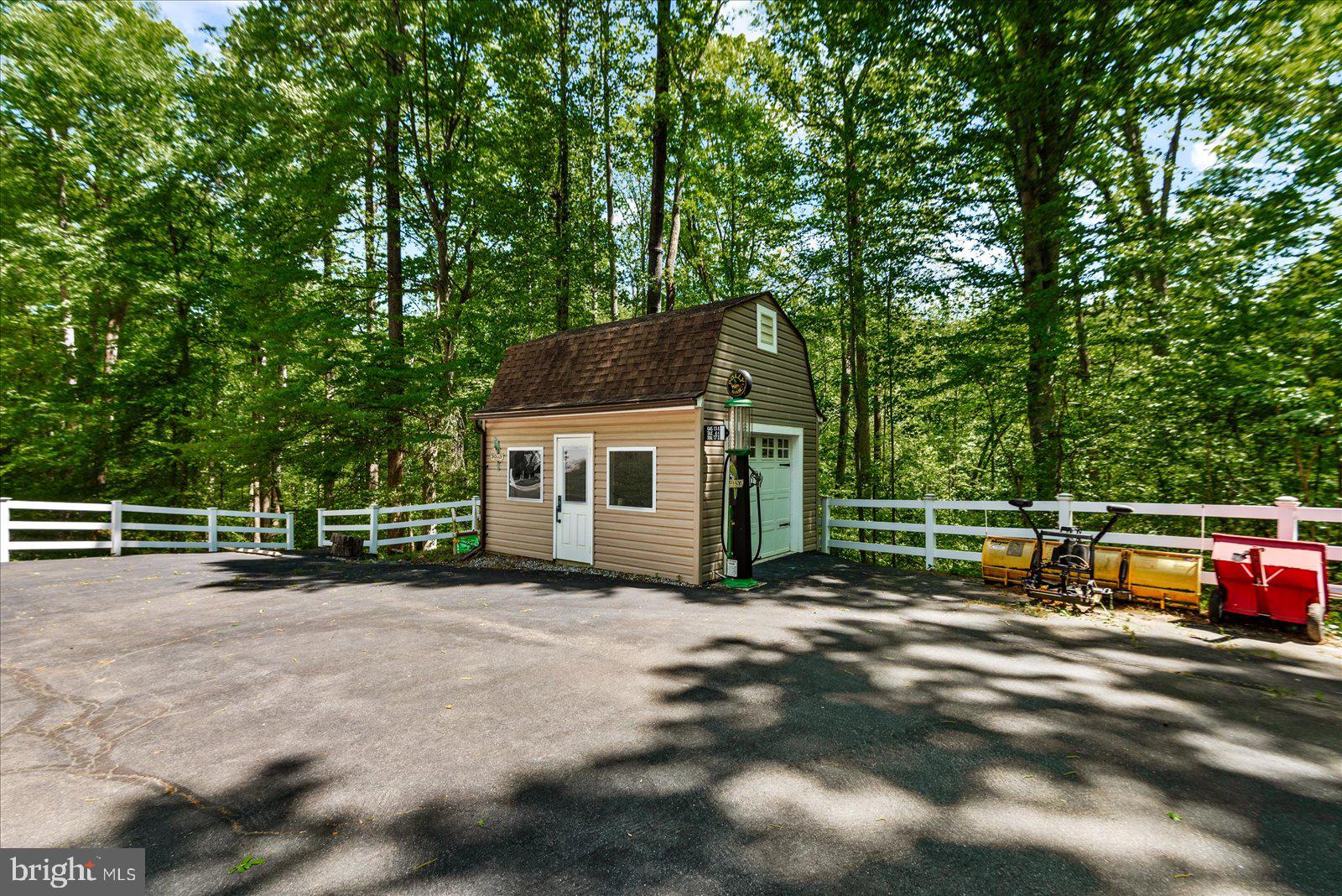 115 SOUTHERN VIEW DRIVE
