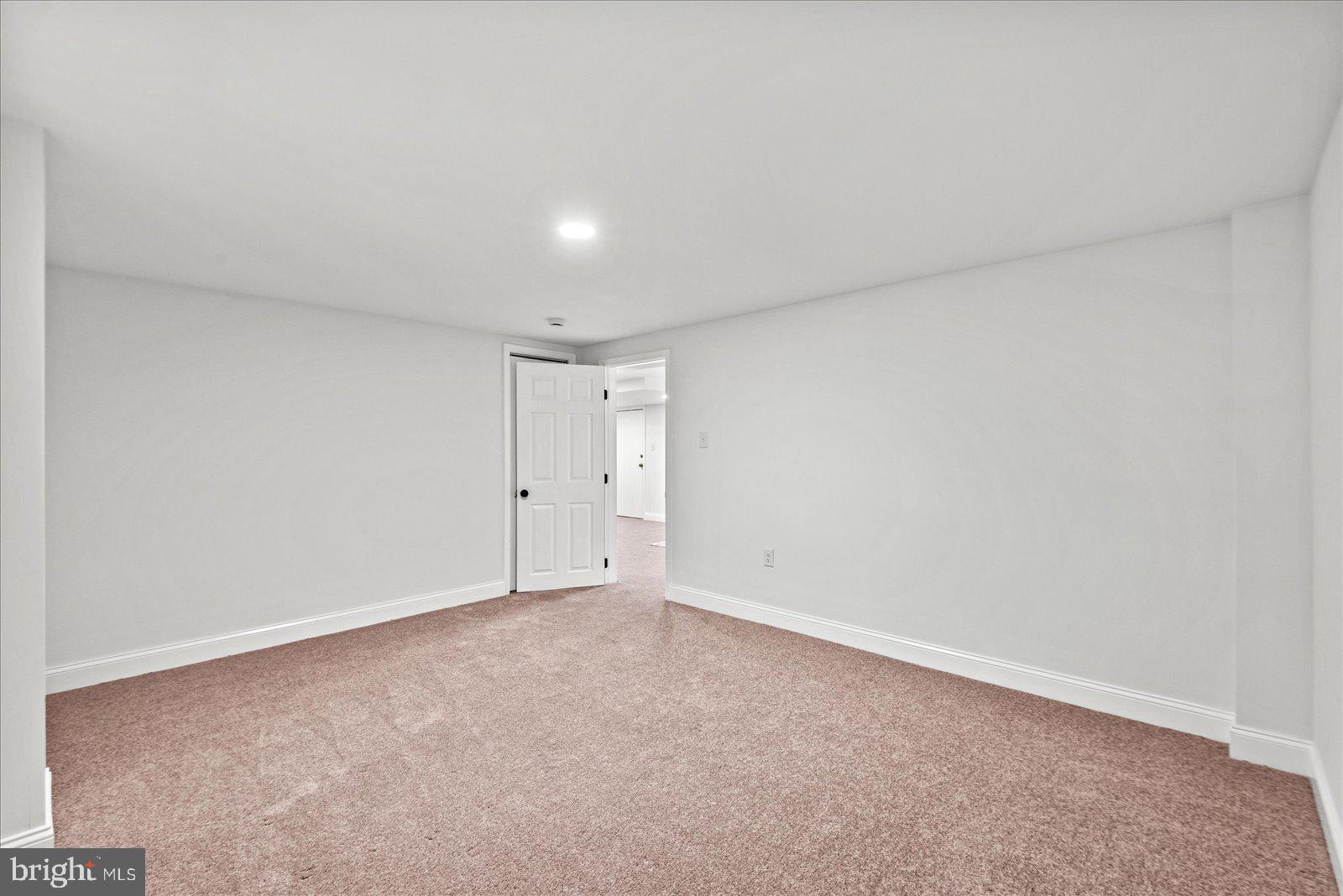 37 HOPE ROAD