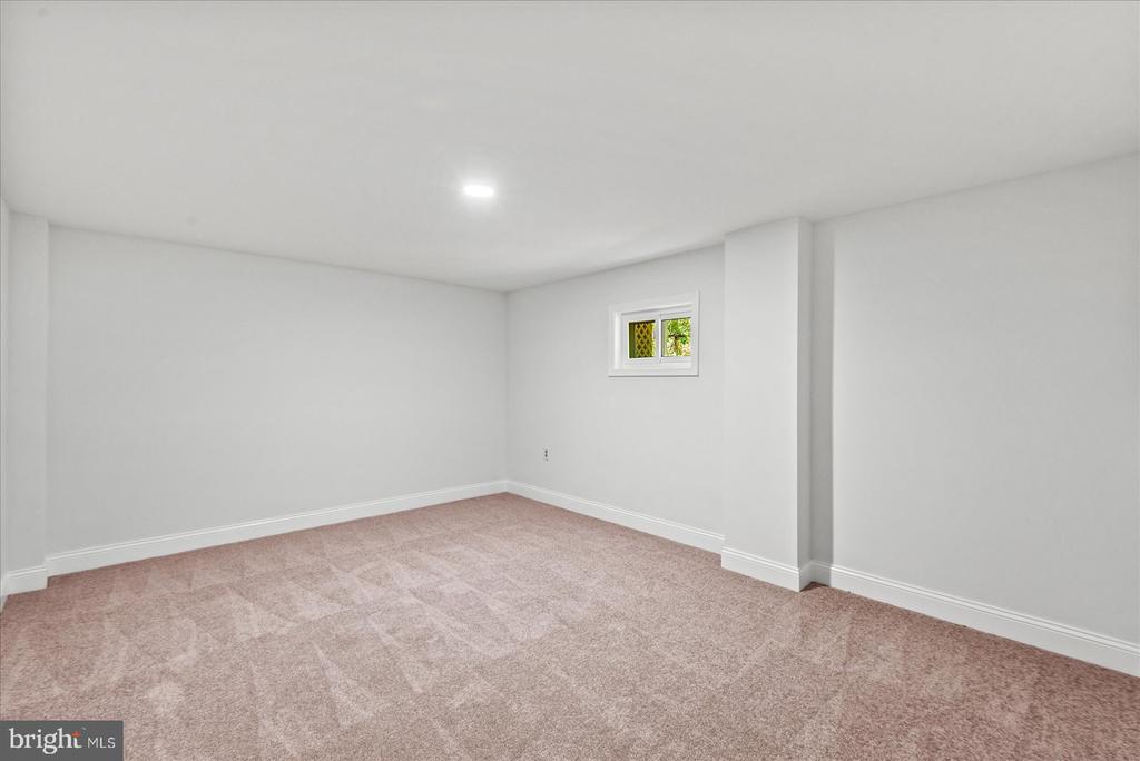 37 HOPE ROAD