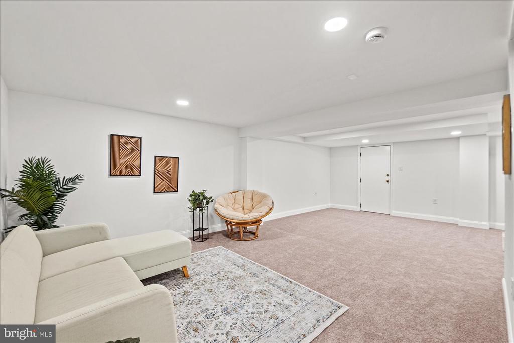 37 HOPE ROAD