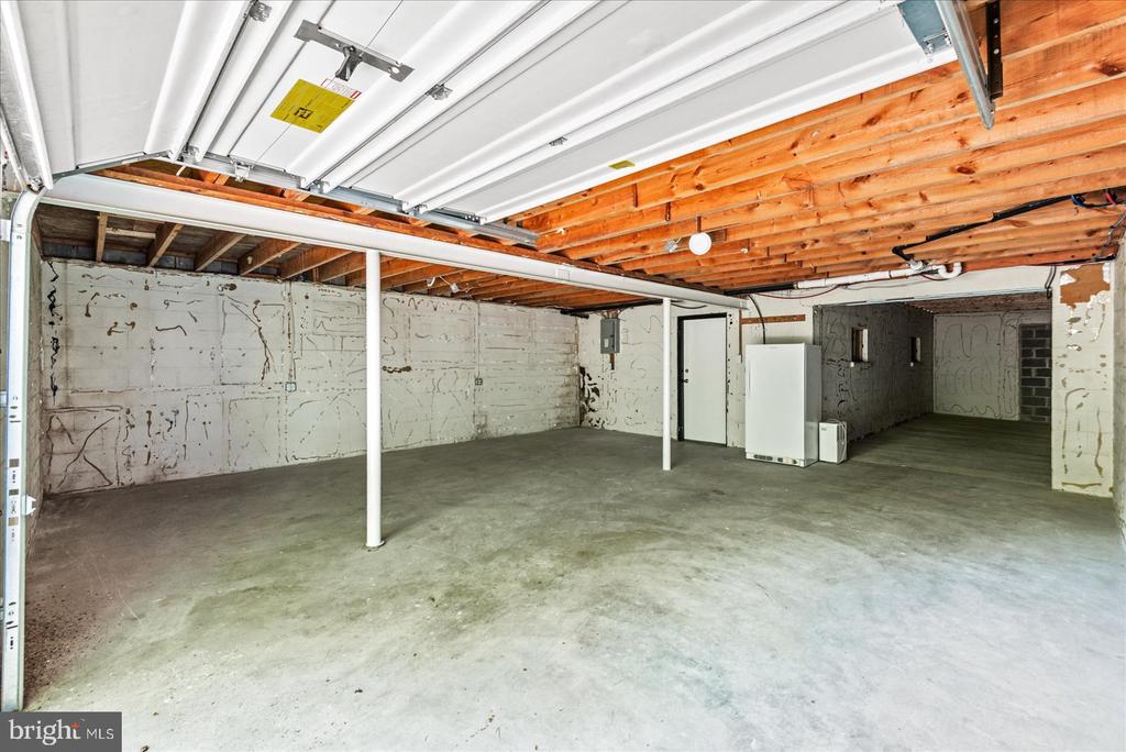 37 HOPE ROAD