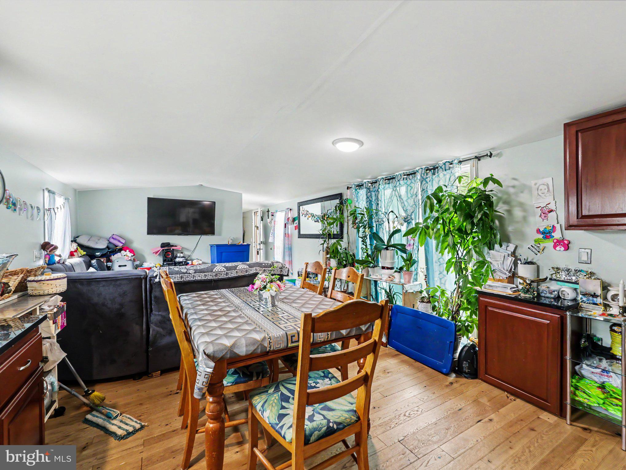 28 COURAGE LN