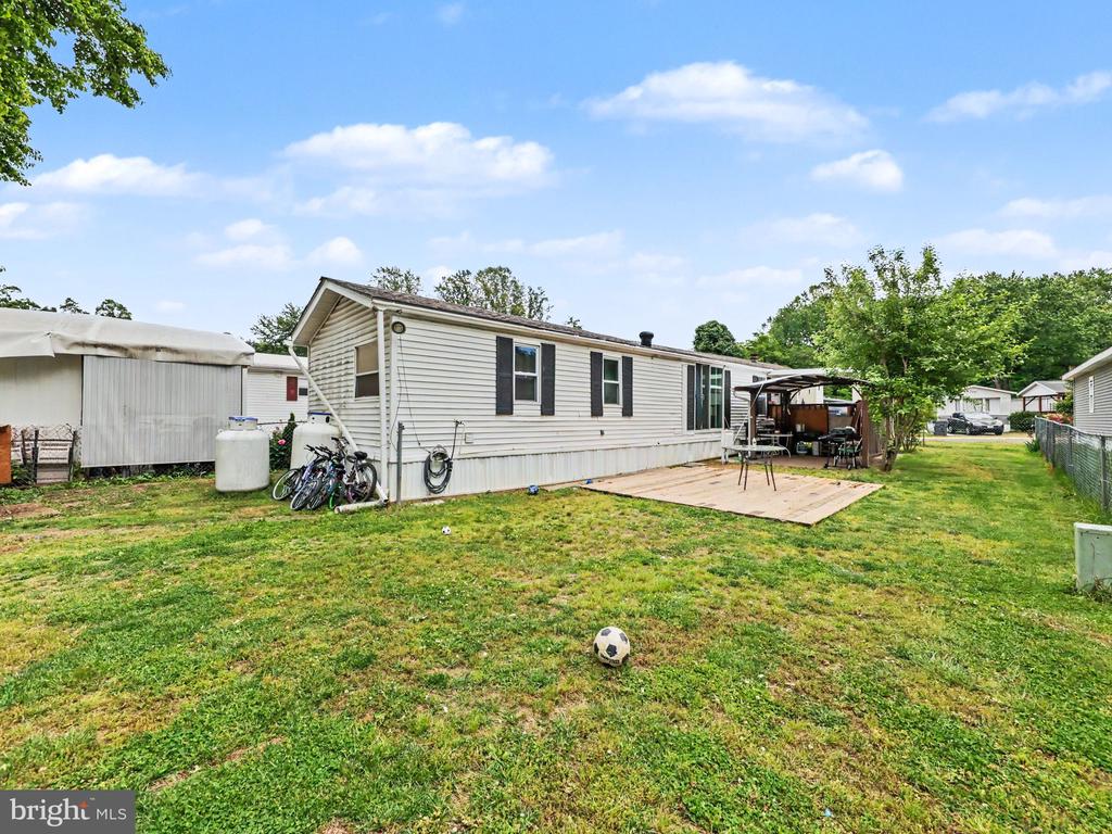 28 COURAGE LN