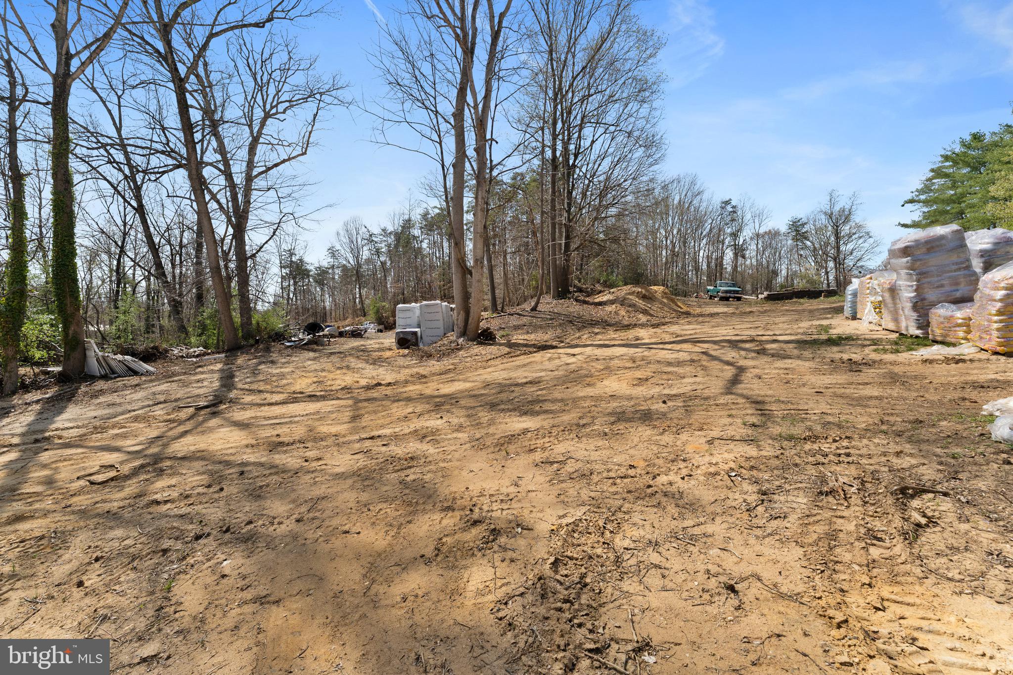 T.M. 21A-1-27, RICHMOND HWY