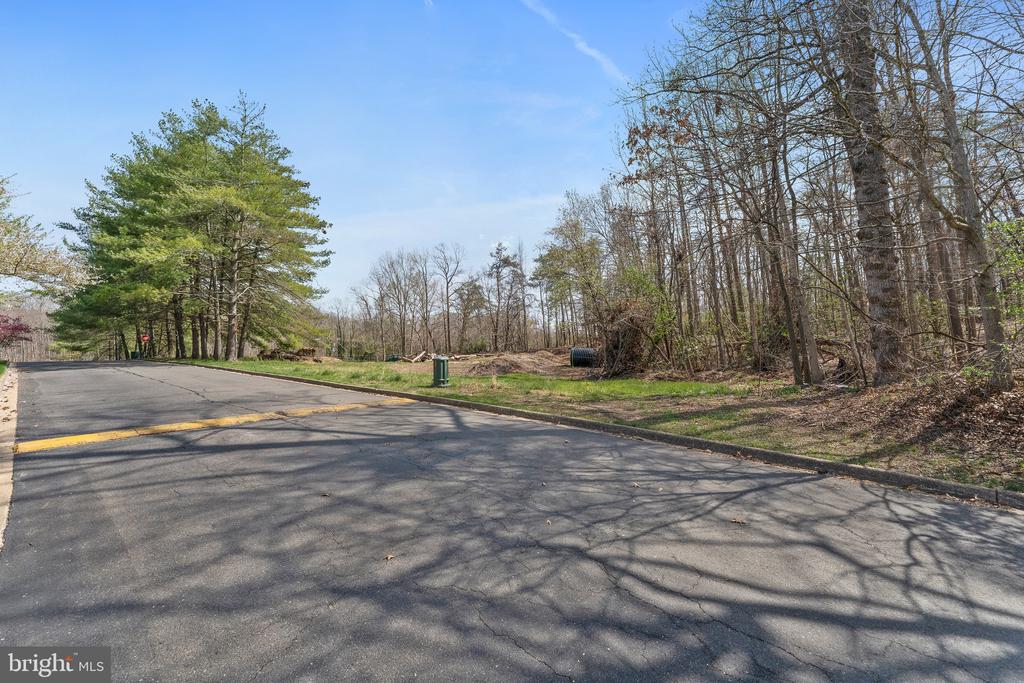 T.M. 21A-1-27, RICHMOND HWY