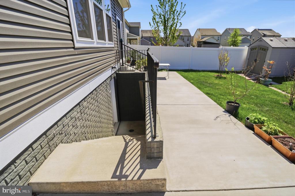 208 CONEFLOWER LANE