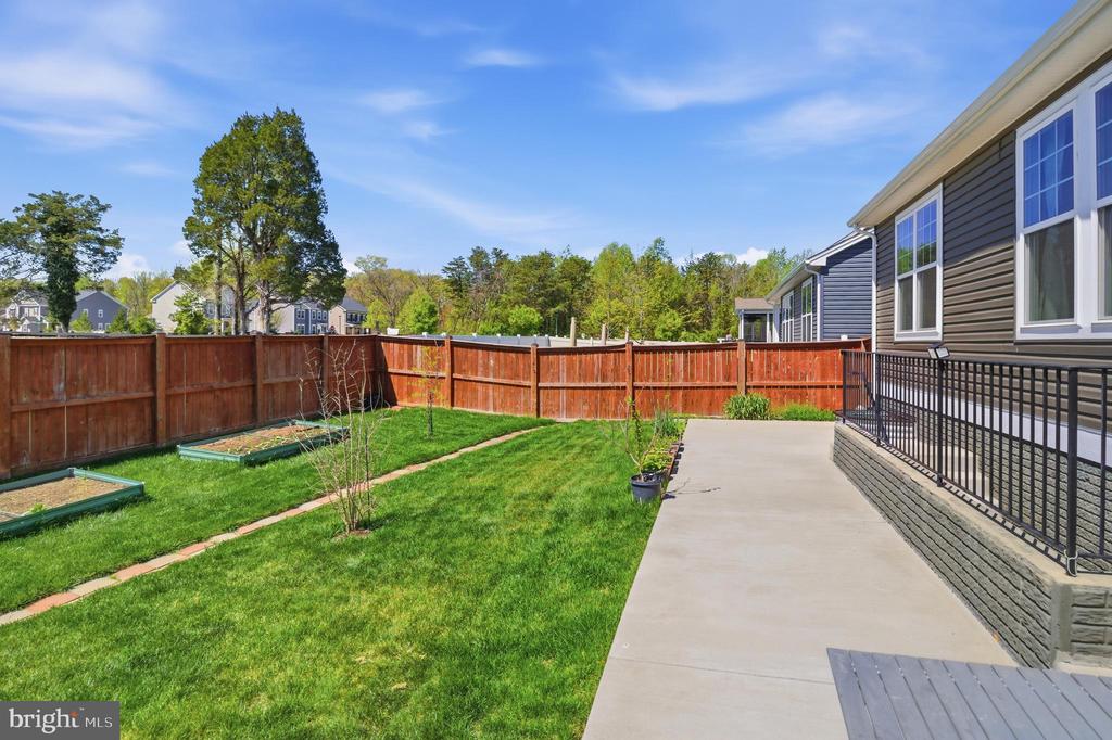 208 CONEFLOWER LANE