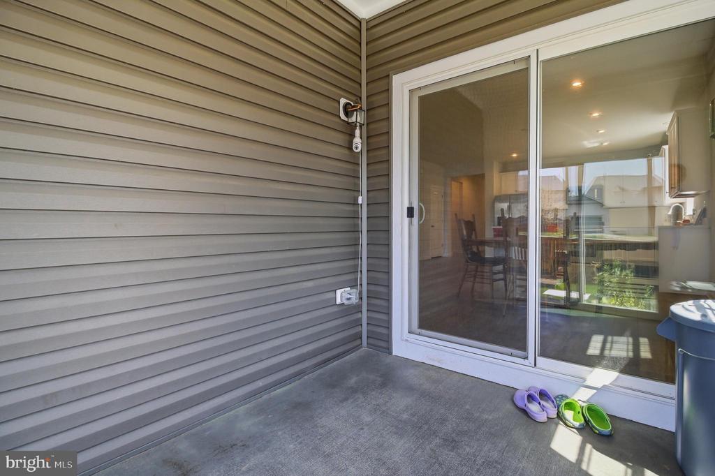 208 CONEFLOWER LANE