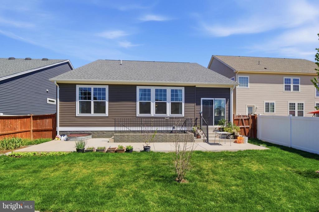 208 CONEFLOWER LANE