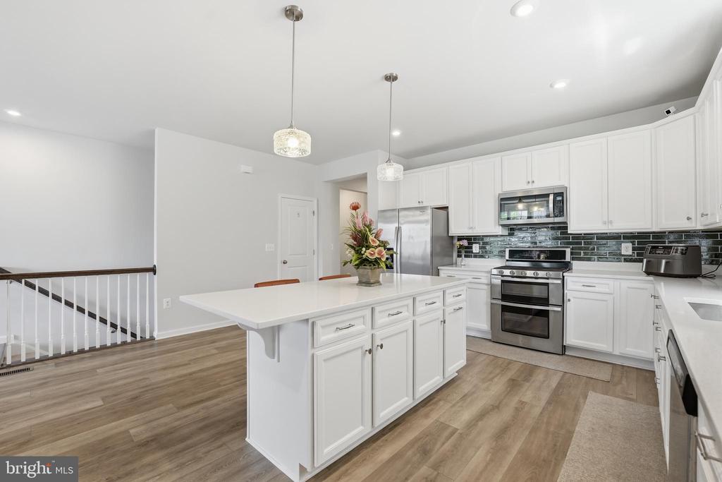 208 CONEFLOWER LANE