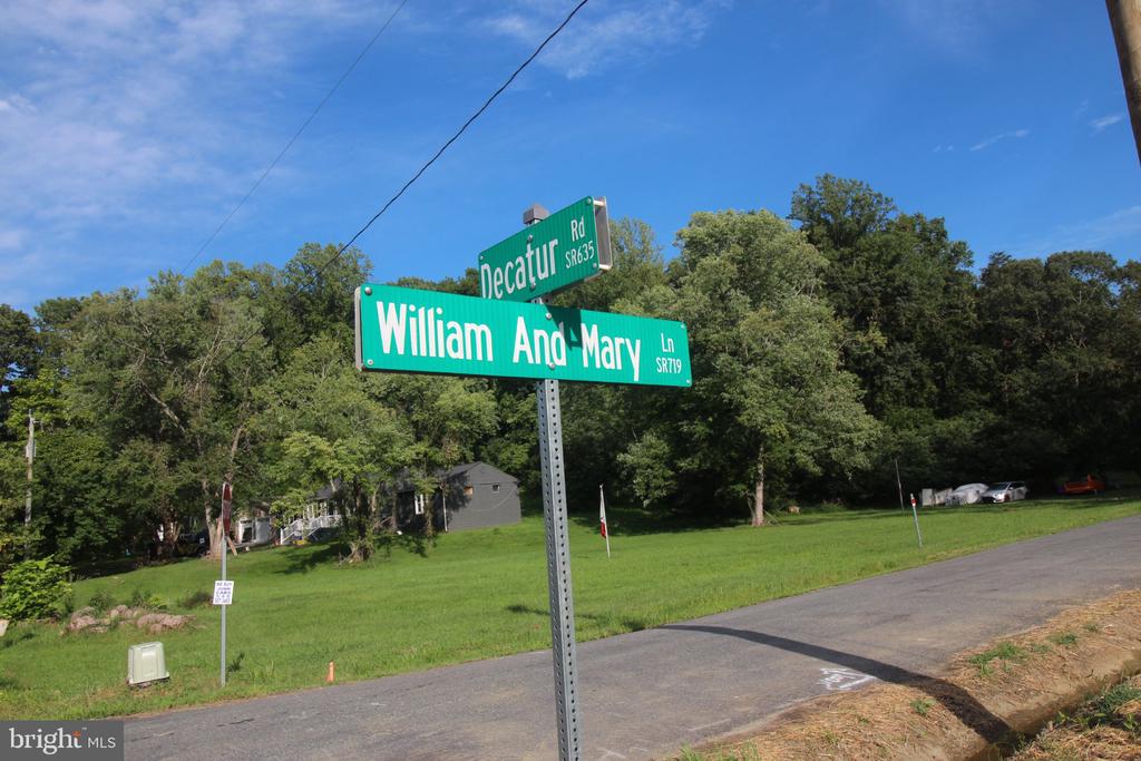 WILLIAM AND MARY LANE